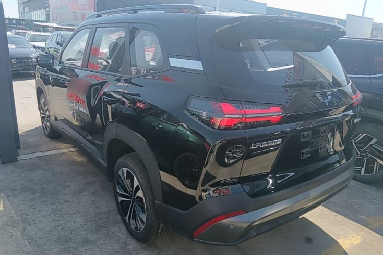 Used Wuling Starlight 560 2026 1.5T CVT Elite Edition Exterior 2
