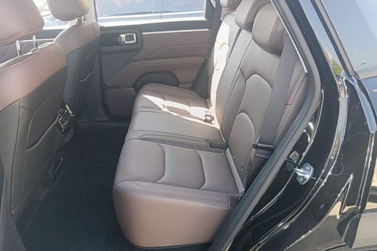 Used Wuling Starlight 560 2026 1.5T CVT Elite Edition Left Rear Seat