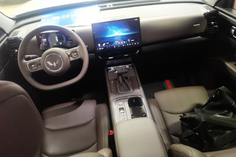 Used Wuling Starlight 560 2026 1.5T CVT Elite Edition Center Console