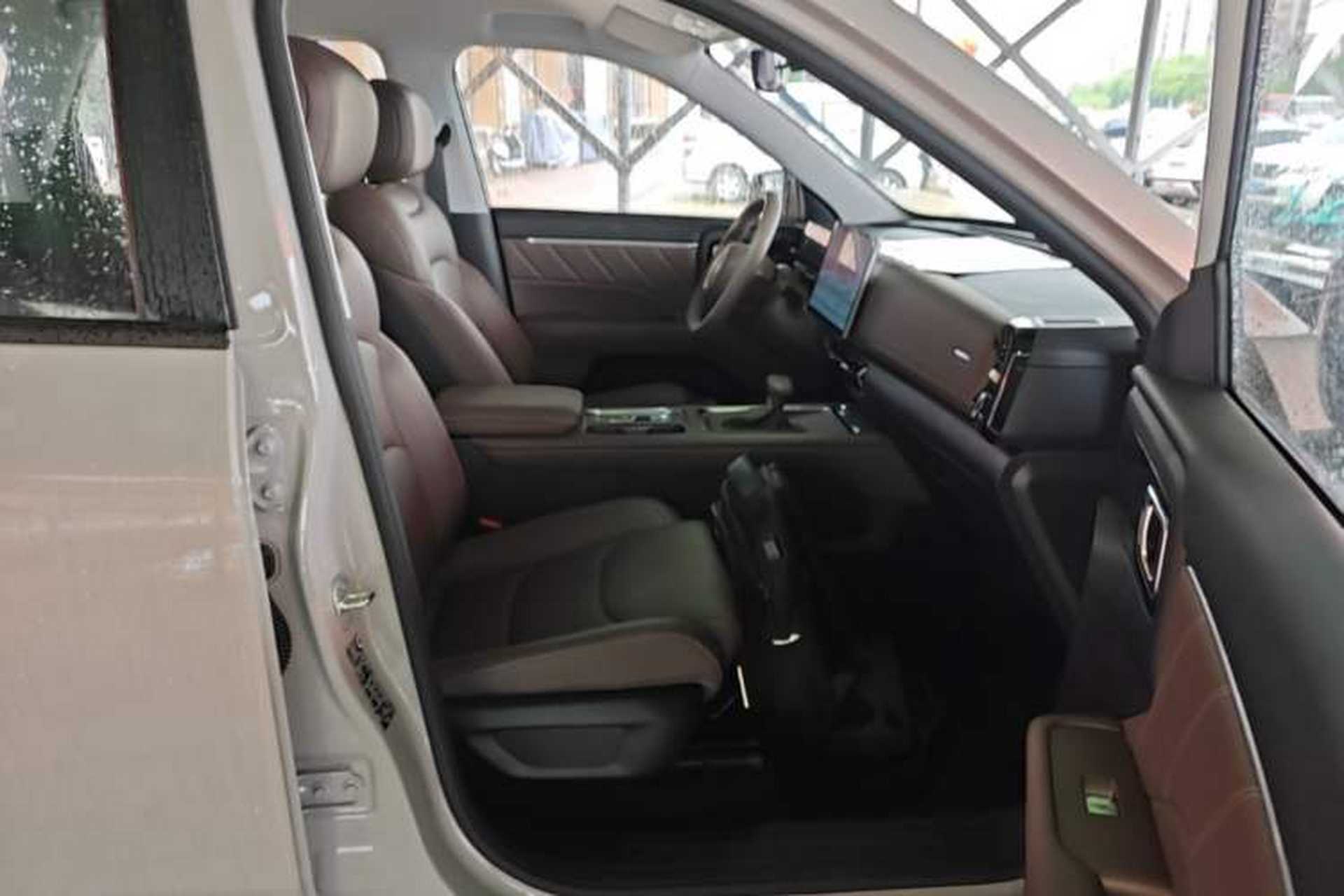 Used Wuling Starlight 560 2026 1.5T CVT Elite Edition Right Front Seat
