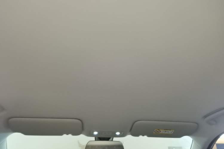 Used Wuling Starlight 560 2026 1.5T CVT Elite Edition Headliner