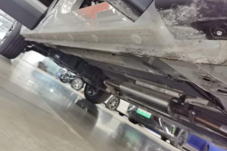 Used Wuling Starlight 560 2026 1.5T CVT Elite Edition Right Side Sill