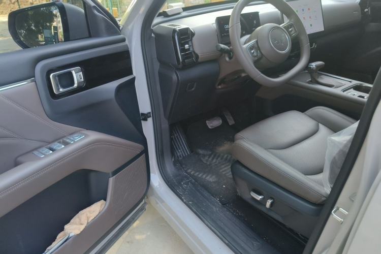 Used Wuling Starlight 560 2026 1.5T CVT Elite Edition Driver Seat