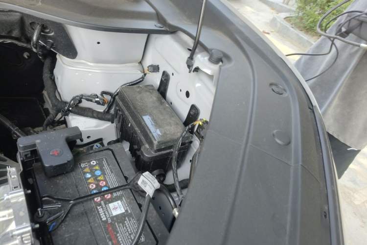 Used Wuling Starlight 560 2026 1.5T CVT Elite Edition Engine Bay Left
