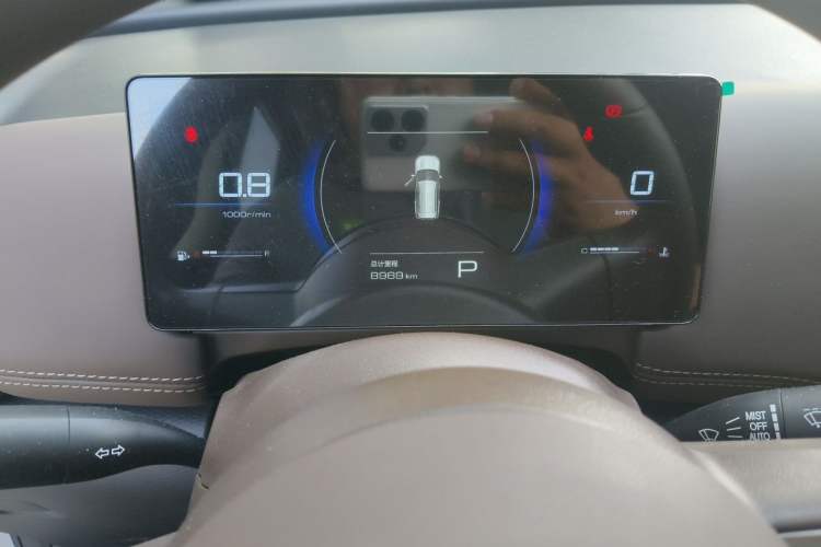 Used Wuling Starlight 560 2026 1.5T CVT Elite Edition Odometer Close Up