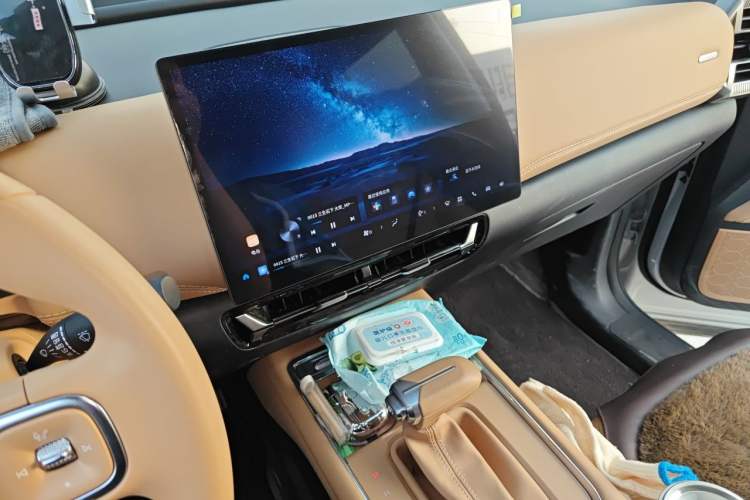Used Wuling Starlight 560 2026 1.5T CVT Elite Edition Audio And AC Panel
