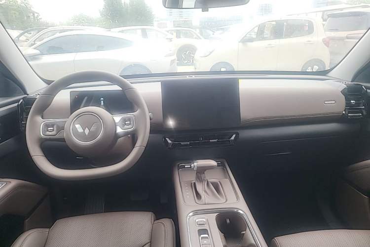 Used Wuling Starlight 560 2026 1.5T CVT Elite Edition Center Console