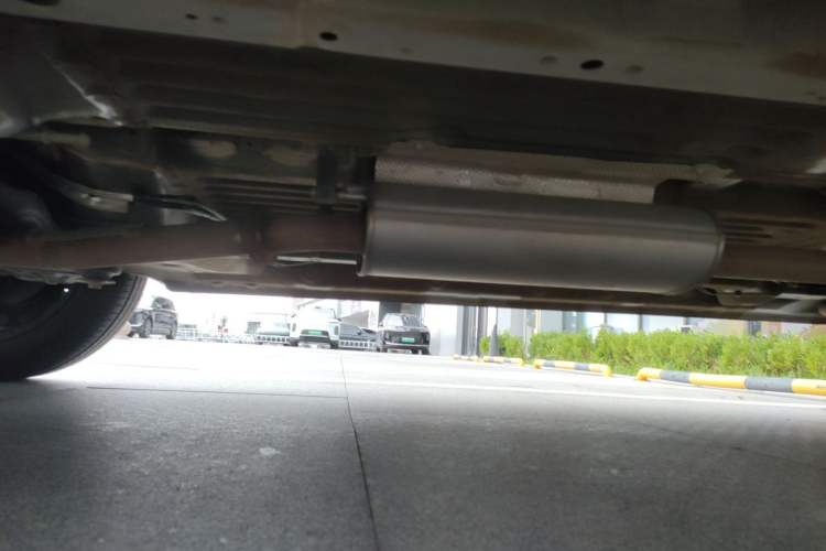 Used Wuling Starlight 560 2026 1.5T 6MT Comfort Edition Chassis Front Left