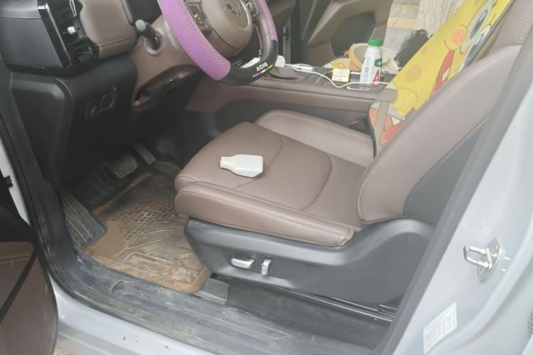 Used Wuling Starlight 560 2026 1.5T CVT Elite Edition Driver Seat