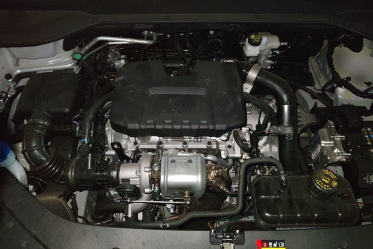 Used Wuling Starlight 560 2026 1.5T CVT Elite Edition Engine Bay