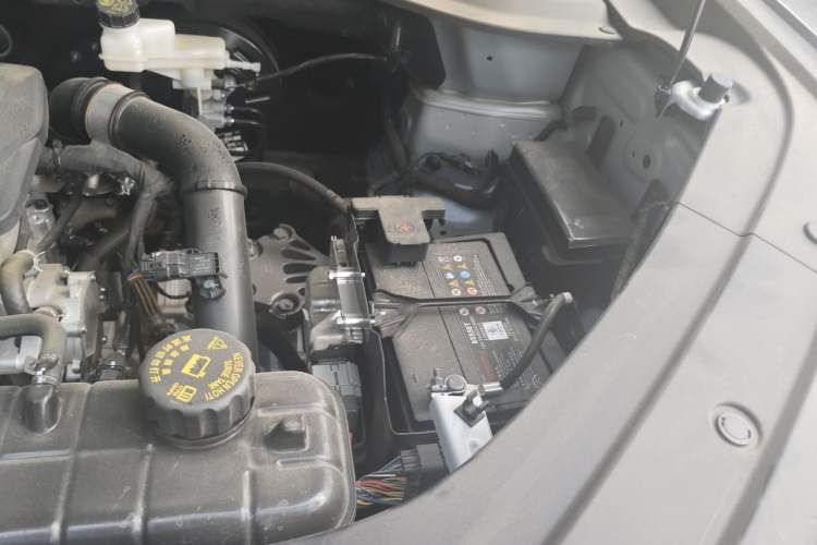 Used Wuling Starlight 560 2026 1.5T CVT Elite Edition Engine Bay Left