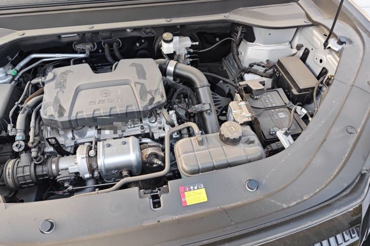 Used Wuling Starlight 560 2026 1.5T CVT Elite Edition Engine Bay Left