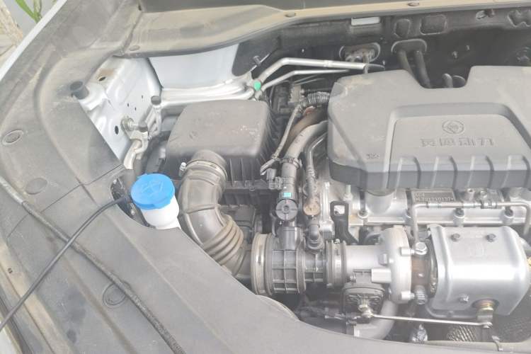 Used Wuling Starlight 560 2026 1.5T CVT Elite Edition Engine Bay Right