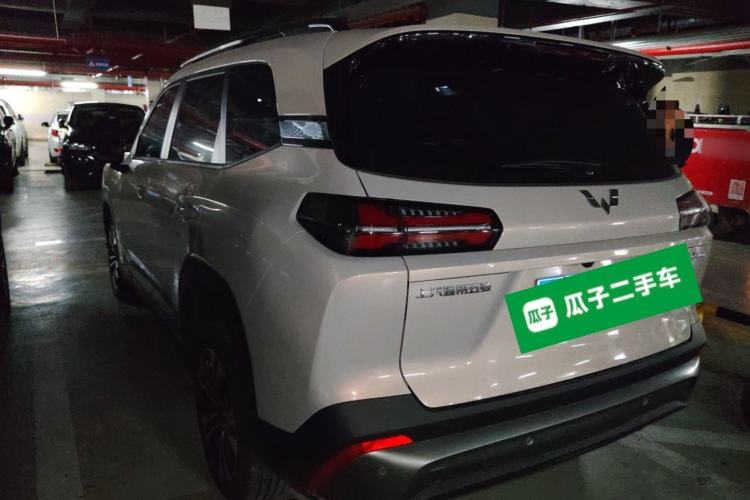 Used Wuling Starlight 560 2026 1.5T CVT Elite Edition Exterior 3
