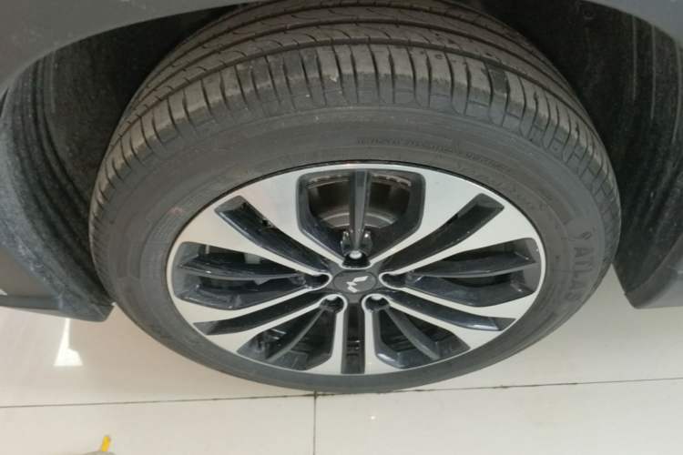 Used Wuling Starlight 560 2026 1.5T CVT Elite Edition Exterior 4