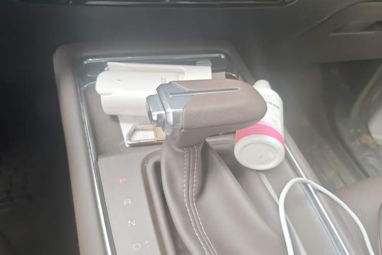 Used Wuling Starlight 560 2026 1.5T CVT Elite Edition Gear Lever