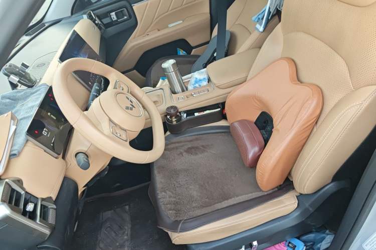 Used Wuling Starlight 560 2026 1.5T CVT Elite Edition Left Front Seat