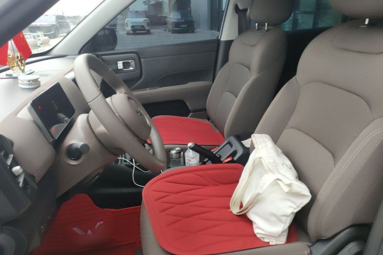 Used Wuling Starlight 560 2026 1.5T 6MT Comfort Edition Left Front Seat