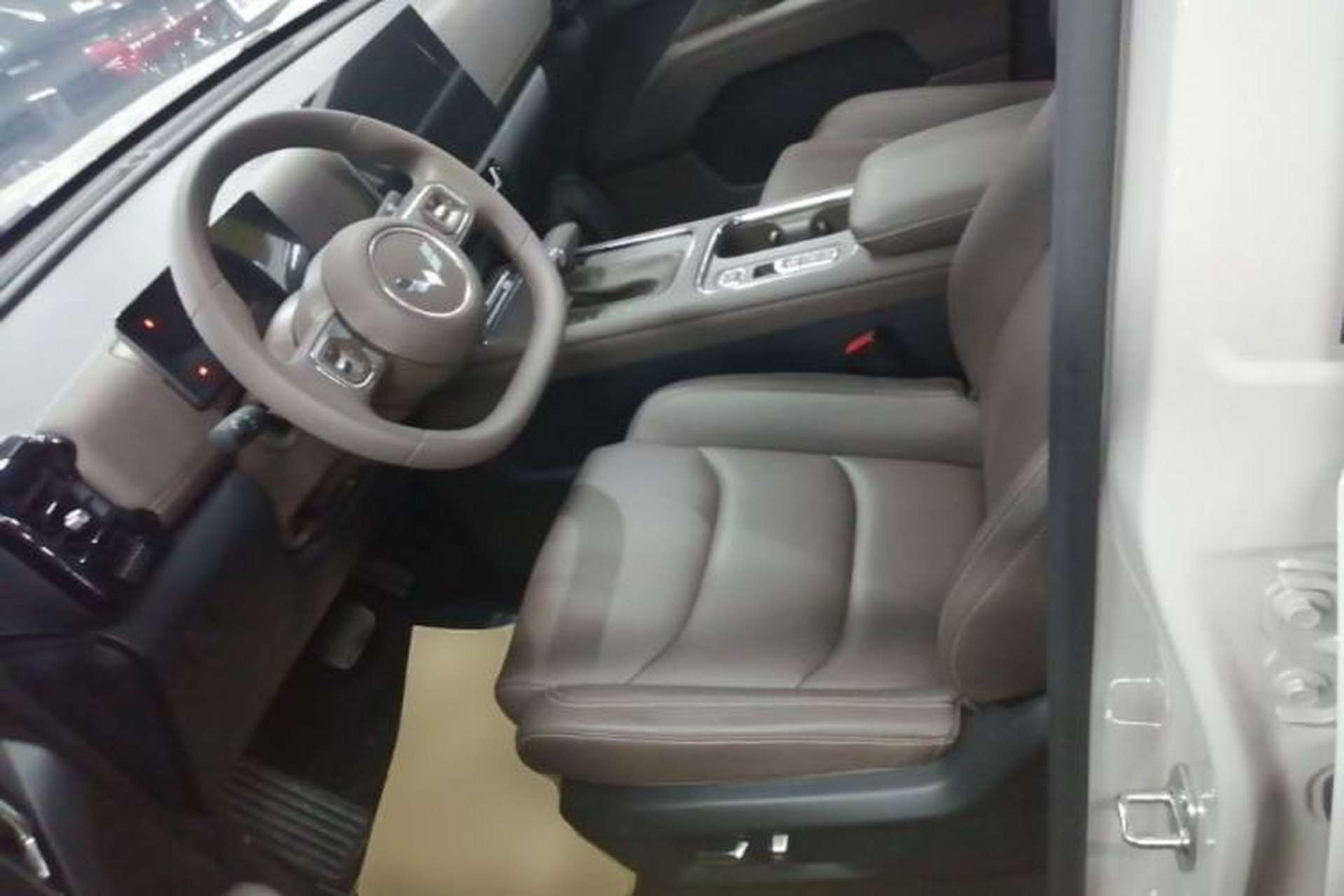 Used Wuling Starlight 560 2026 1.5T CVT Elite Edition Left Front Seat