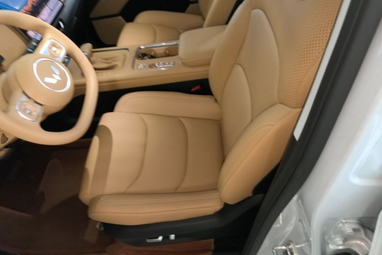 Used Wuling Starlight 560 2026 1.5T CVT Elite Edition Left Front Seat