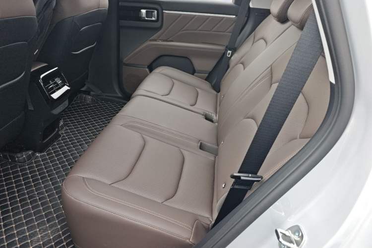Used Wuling Starlight 560 2026 1.5T CVT Elite Edition Left Rear Seat