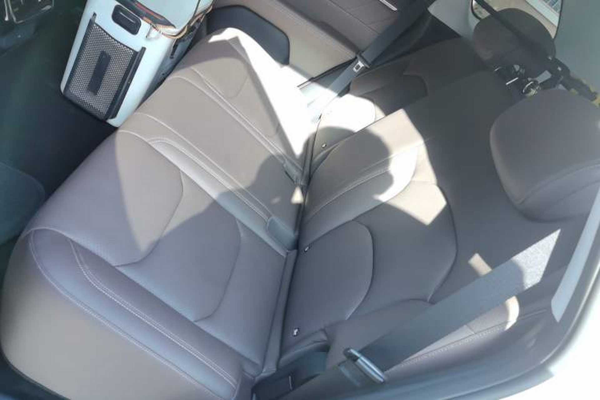Used Wuling Starlight 560 2026 1.5T CVT Elite Edition Left Rear Seat