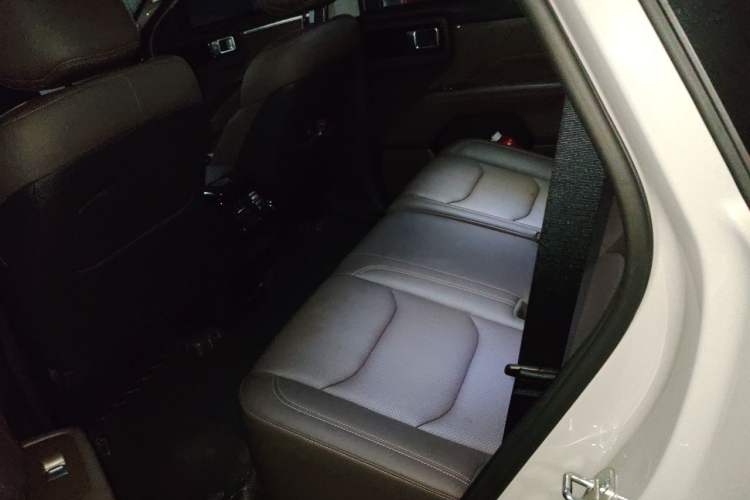 Used Wuling Starlight 560 2026 1.5T CVT Elite Edition Left Rear Seat