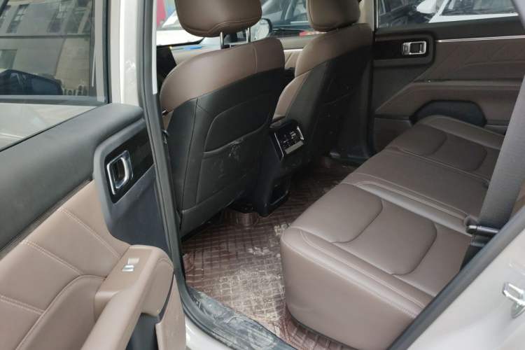 Used Wuling Starlight 560 2026 1.5T CVT Elite Edition Left Rear Seat
