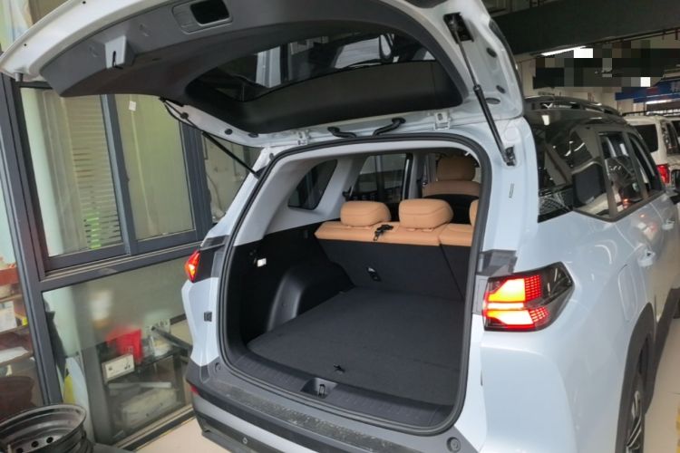 Used Wuling Starlight 560 2026 1.5T CVT Elite Edition Trunk