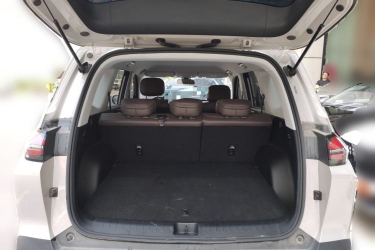 Used Wuling Starlight 560 2026 1.5T CVT Elite Edition Trunk