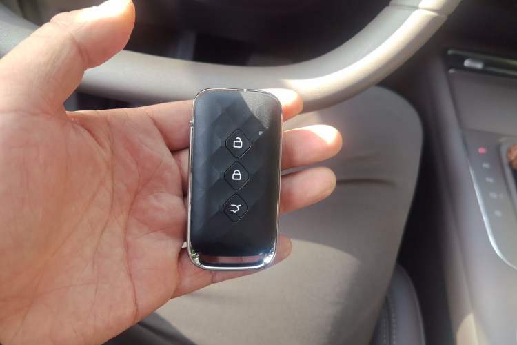 Used Wuling Starlight 560 2026 1.5T CVT Elite Edition Vehicle Key