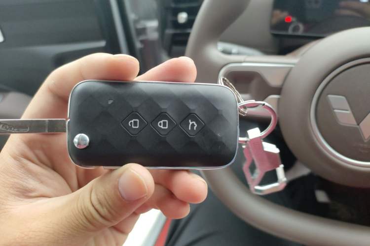 Used Wuling Starlight 560 2026 1.5T 6MT Comfort Edition Vehicle Key