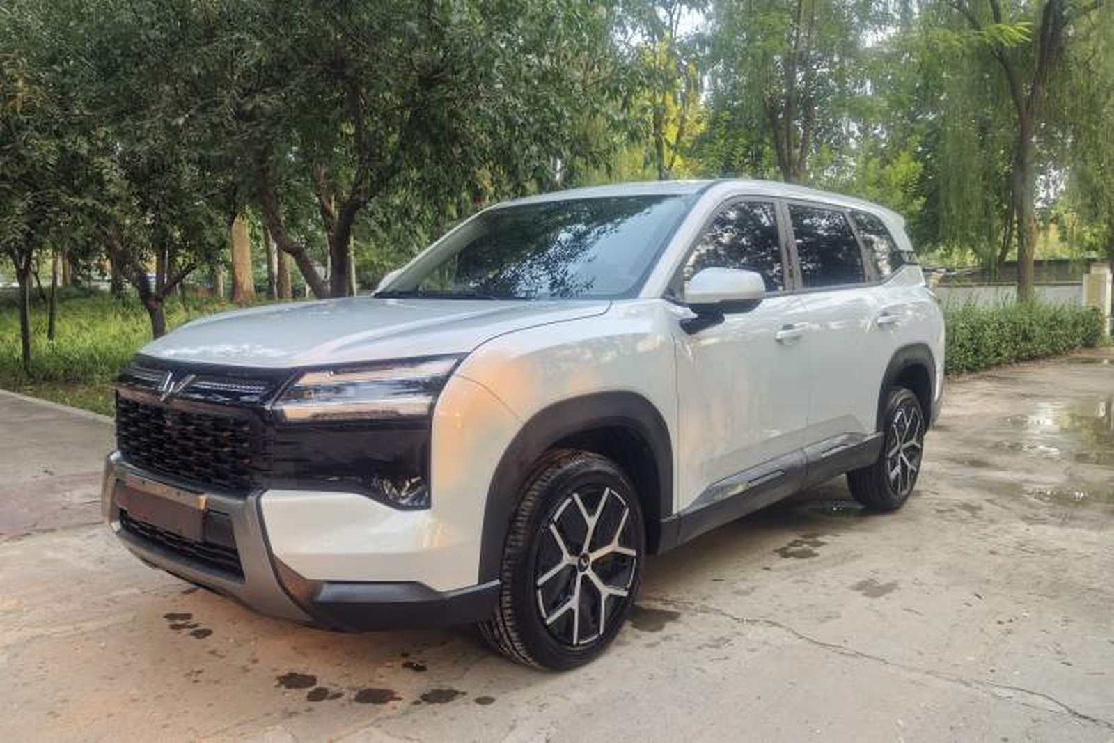 Фото Wuling с площадки