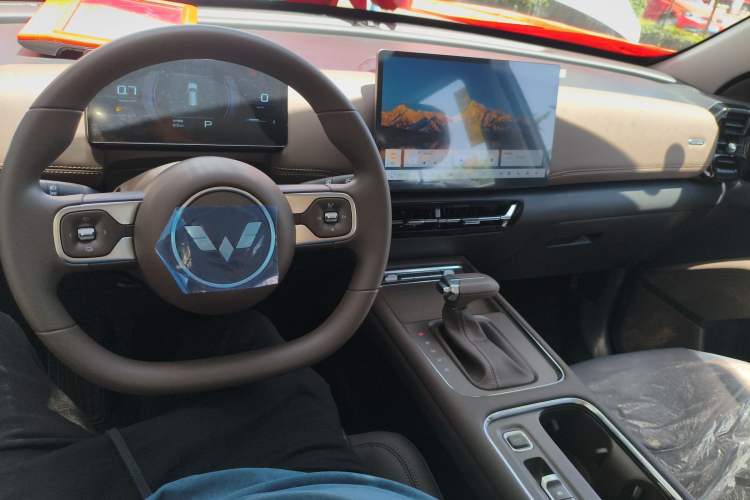 Used Wuling Starlight 560 2026 1.5T CVT Elite Edition Center Console