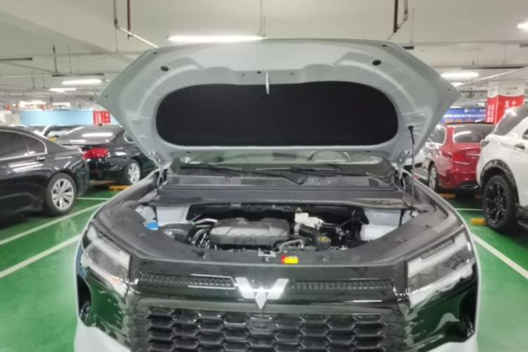 Used Wuling Starlight 560 2026 1.5T 6MT Comfort Edition Engine Bay