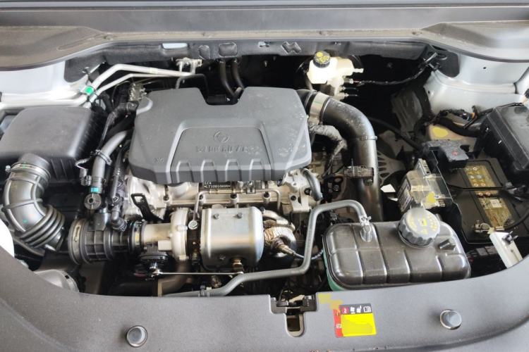 Used Wuling Starlight 560 2026 1.5T CVT Elite Edition Engine Bay