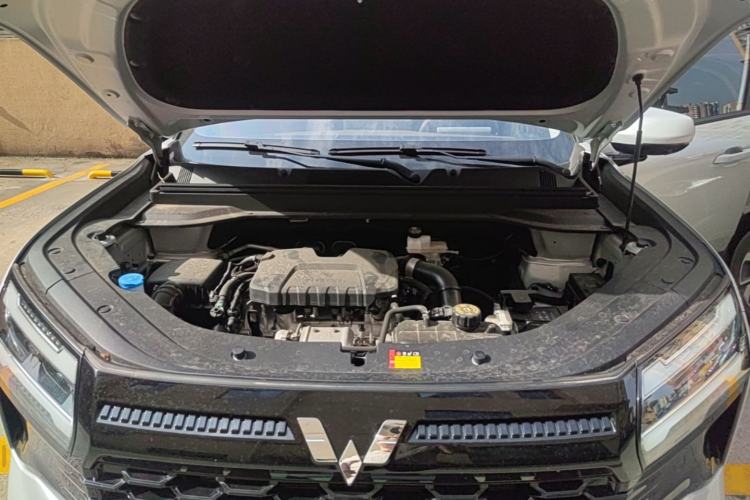 Used Wuling Starlight 560 2026 1.5T CVT Elite Edition Engine Bay