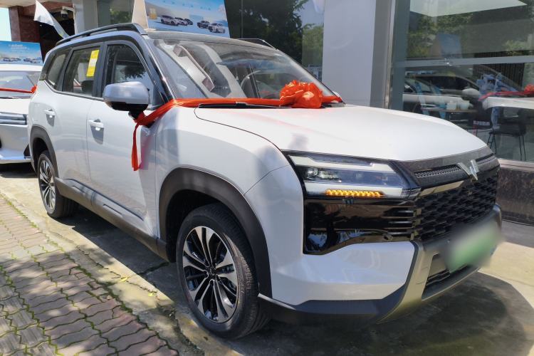 Used Wuling Starlight 560 2026 1.5T CVT Elite Edition Exterior 1