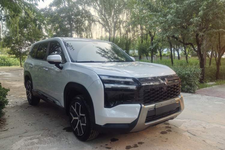 Used Wuling Starlight 560 2026 1.5T 6MT Comfort Edition Exterior 2