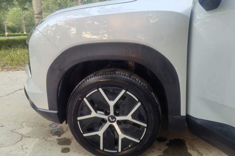 Used Wuling Starlight 560 2026 1.5T 6MT Comfort Edition Exterior 7