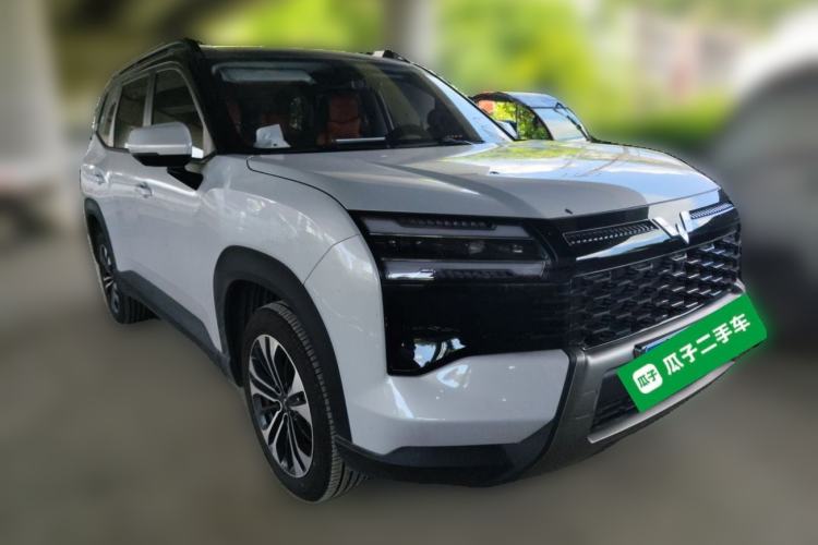 Used Wuling Starlight 560 2026 1.5T CVT Elite Edition Front Right 45 Deg