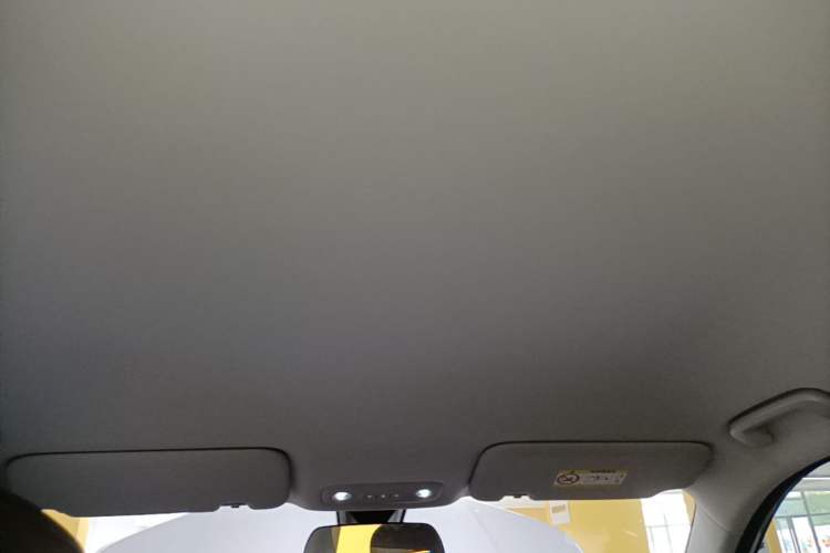 Used Wuling Starlight 560 2026 1.5T CVT Elite Edition Headliner