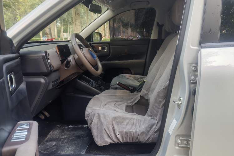 Used Wuling Starlight 560 2026 1.5T 6MT Comfort Edition Interior 2
