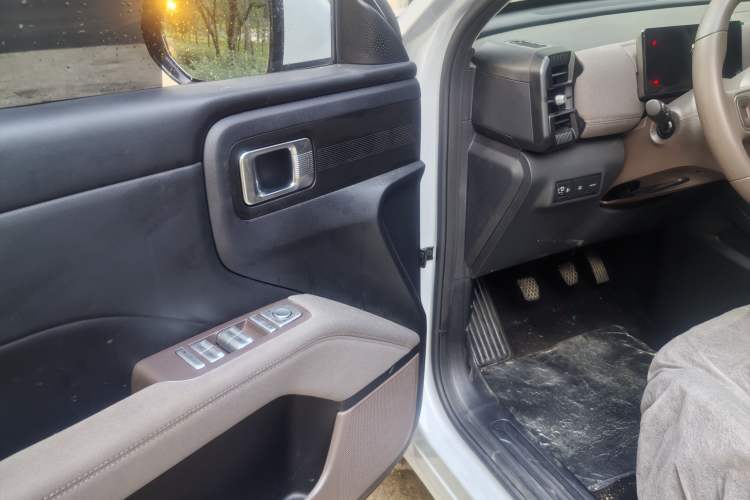 Used Wuling Starlight 560 2026 1.5T 6MT Comfort Edition Interior 6