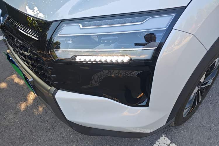 Used Wuling Starlight 560 2026 1.5T CVT Elite Edition Left Front Headlight