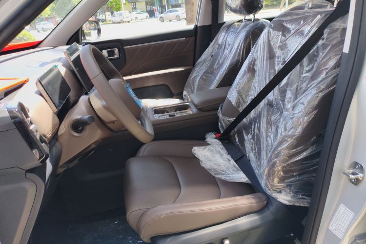 Used Wuling Starlight 560 2026 1.5T CVT Elite Edition Left Front Seat