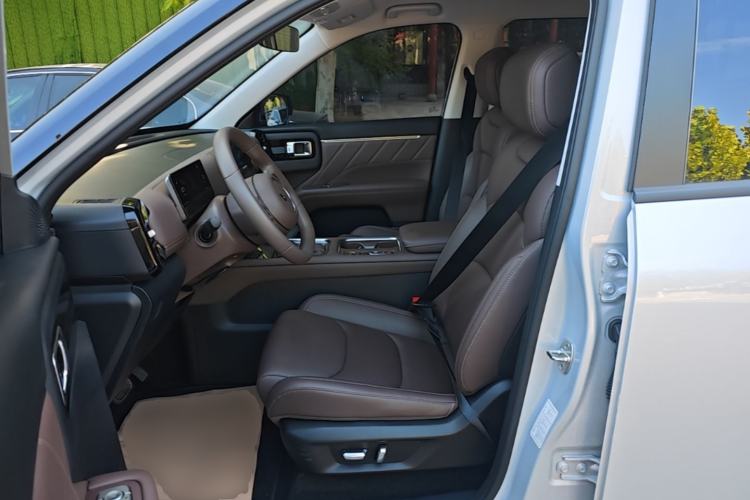 Used Wuling Starlight 560 2026 1.5T CVT Elite Edition Left Front Seat