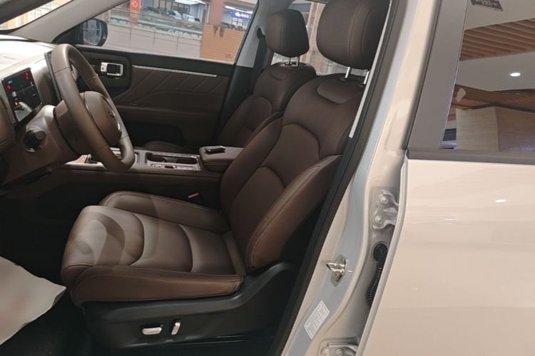 Used Wuling Starlight 560 2026 1.5T CVT Elite Edition Left Front Seat