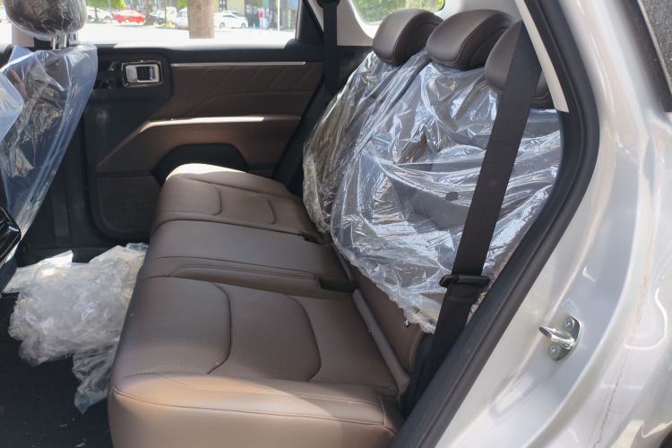 Used Wuling Starlight 560 2026 1.5T CVT Elite Edition Left Rear Seat