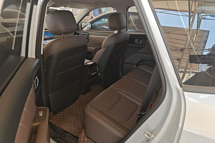 Used Wuling Starlight 560 2026 1.5T CVT Elite Edition Left Rear Seat